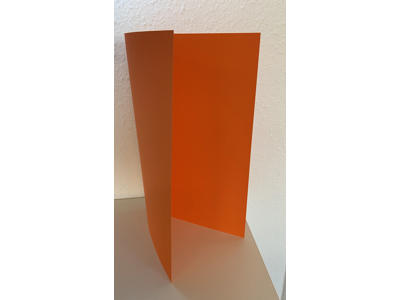 Omslag 32x43 cm foldet 160 gram orange