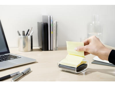 Post-it Z-notes dispenser PRO sort/klar incl. 1 Canary yellow R330 blok