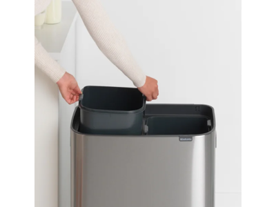 Brabantia affaldsspand med låg | Bo Touch | 2 x 30 liter | Mat stål