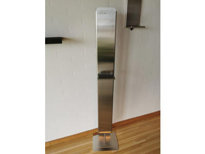 Gulvstander model Hertels rustfri stål 142 cm