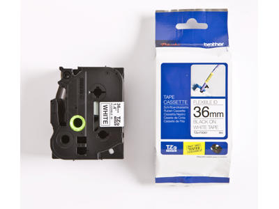 Brother tape TZeFX261 36mm sort/hvid flexible 