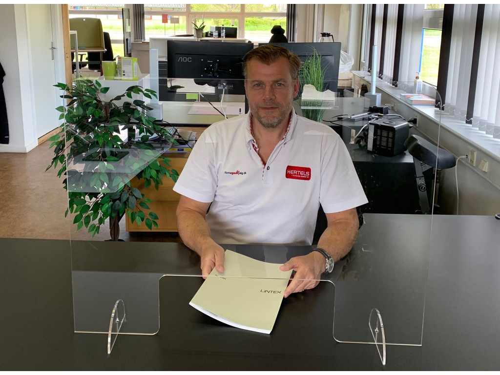 Hygiejneskærm 800 x 600 mm med udskæring