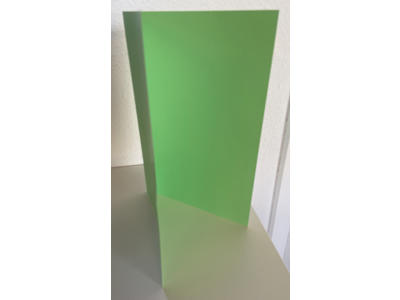 Omslag 32x43 cm foldet 160 gram grøn
