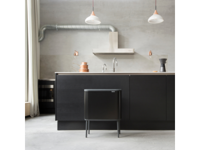 Brabantia affaldsspand med låg | Bo Touch Bin | 3 x 11 liter | Sort
