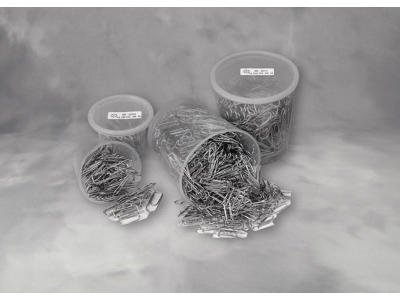 Clips Esselte 33 mm i plastdåse 500 stk