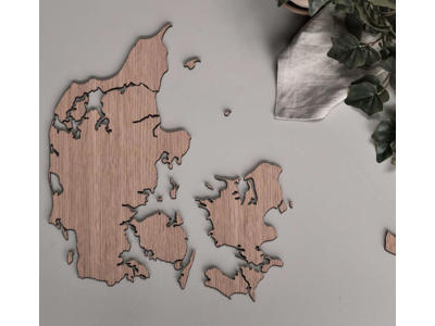 Danmarkskort i valnød